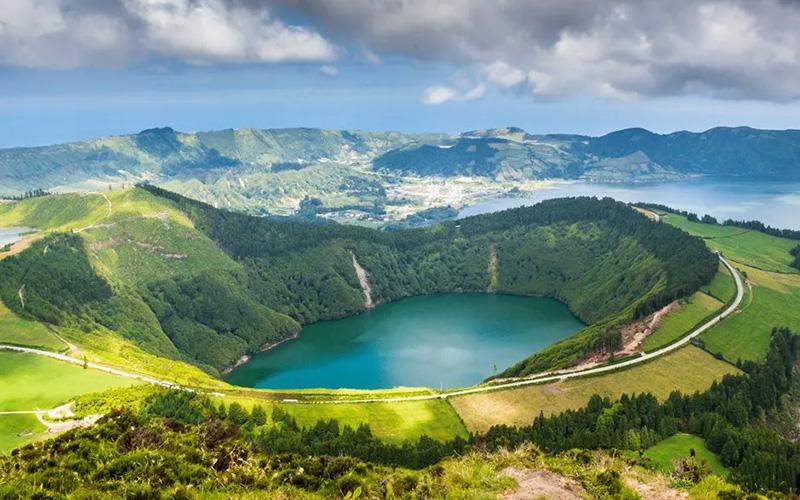 葡萄牙移民小孩年齡限制多大？解讀家庭移民政策的關(guān)鍵要點(diǎn)