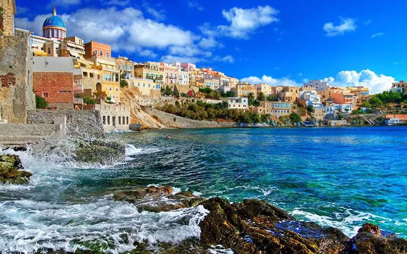 希臘是不是要移民才能買房？全面解讀購房政策與移民要求